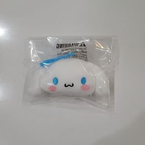 Sanrio Cinnamoroll March 2022 Friend Of The Month Plush Keychain